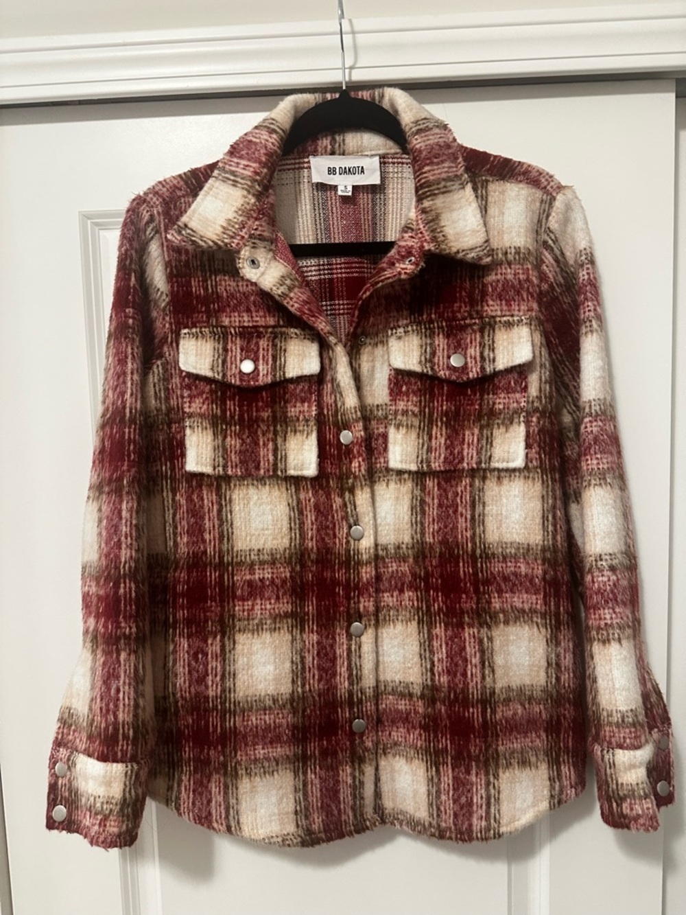 BB Dakota Burgundy & Cream Plaid Shacket size small